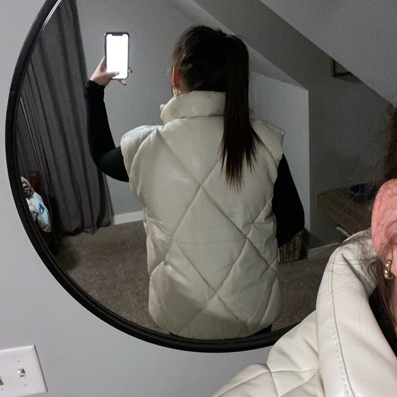 SOLD - Picture 6 of 8